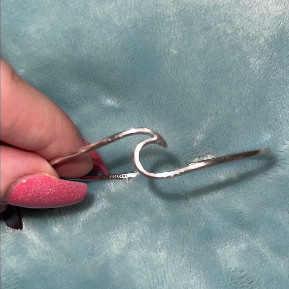 pura vida wave bracelet